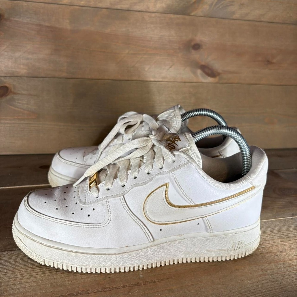 nike air force one womens size 7.5 shoes white gold athletic comfort sneakers